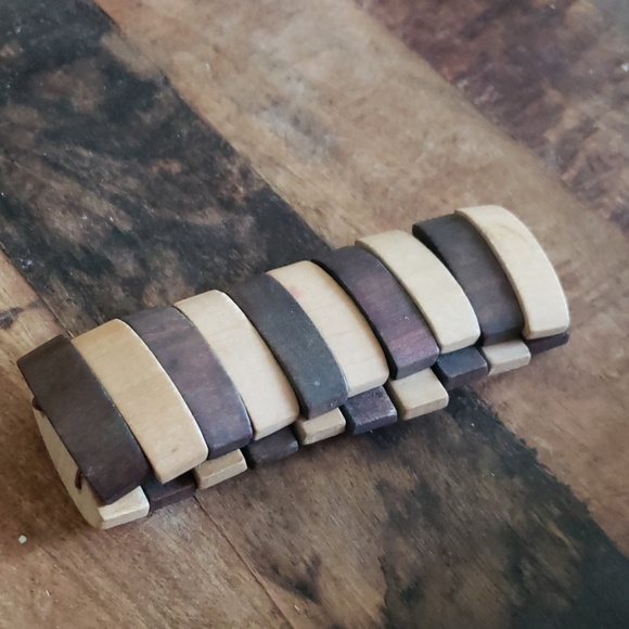 Jewelry- wooden bracelet - Picture 1 of 4